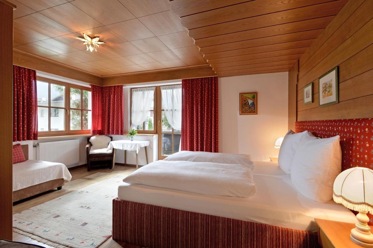 Ferienwohnungen Kircher Mayrhofen Room photo