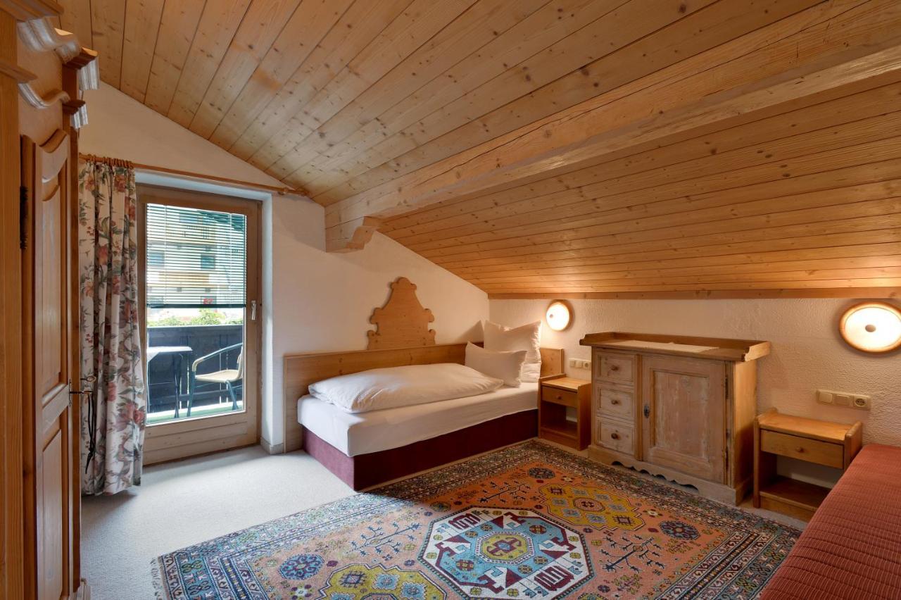 Ferienwohnungen Kircher Mayrhofen Room photo